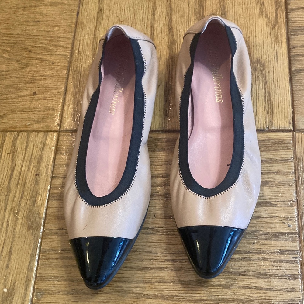 Stylish Black and Tan Women's Shoes
